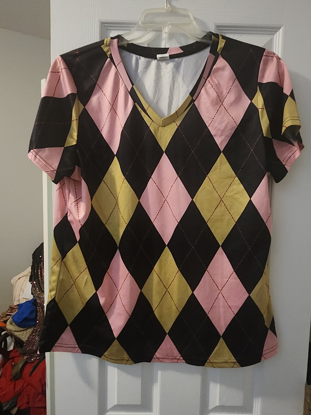 Women’s V-Neck Argyle Short Sleeve Top - Pink, Black & Gold - Really fits XL